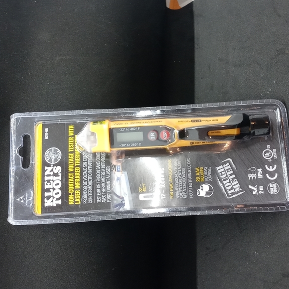 Klein Tools NCVT-4IR VOLTAGE TESTER+ THERMOMETER - Picture 1 of 6